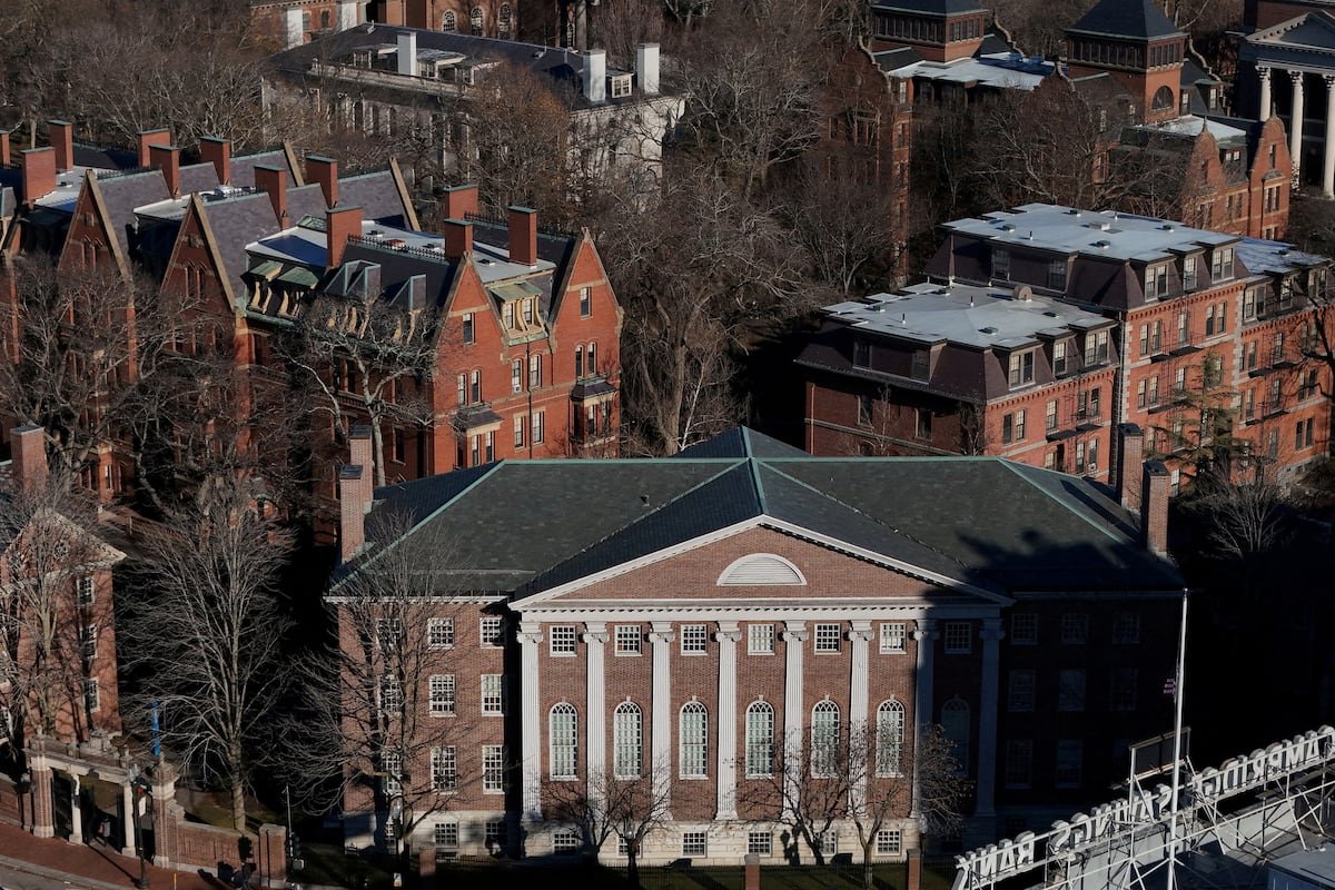 Trump amenaza a Harvard con revocar su estatus libre de impuestos tras el plante de la universidad ante sus demandas | Internacional