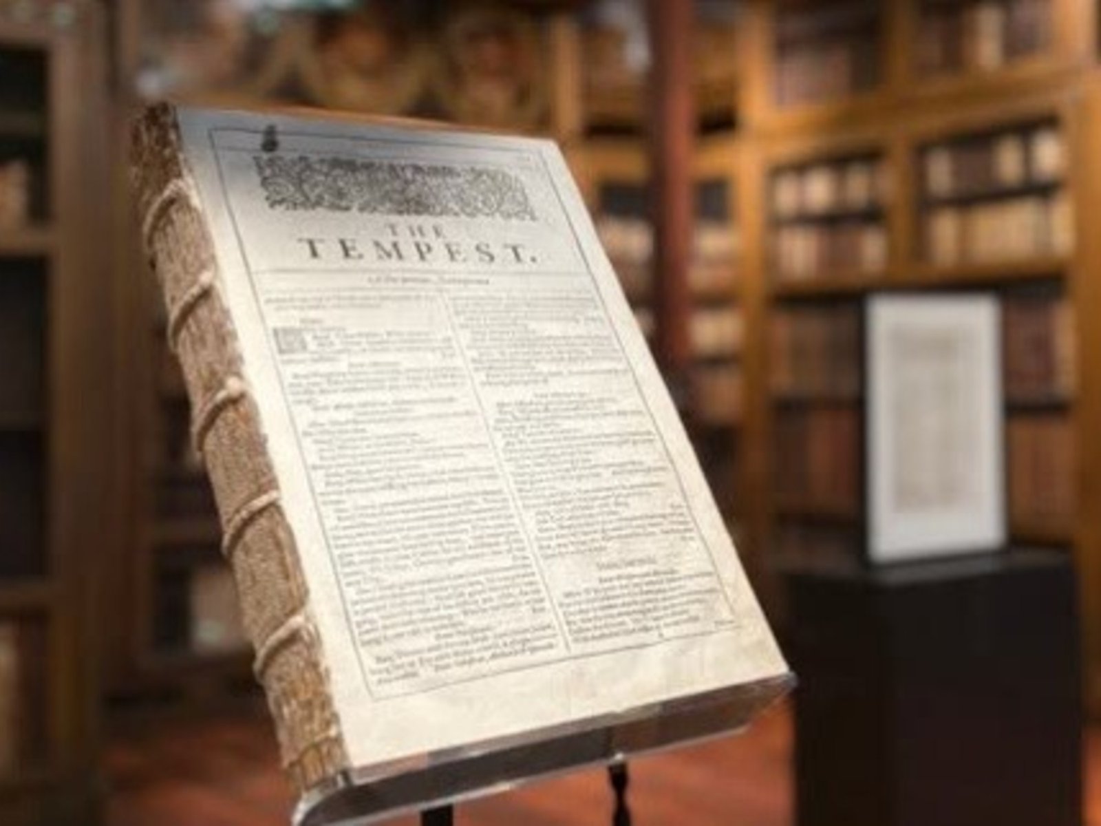 Un ejemplar robado de Shakespeare vuelve a Inglaterra y se exhibe tras décadas perdido