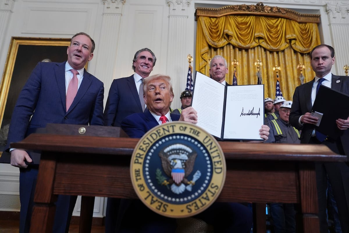 Un juez ordena a Trump que levante el veto a la agencia Associated Press | Internacional