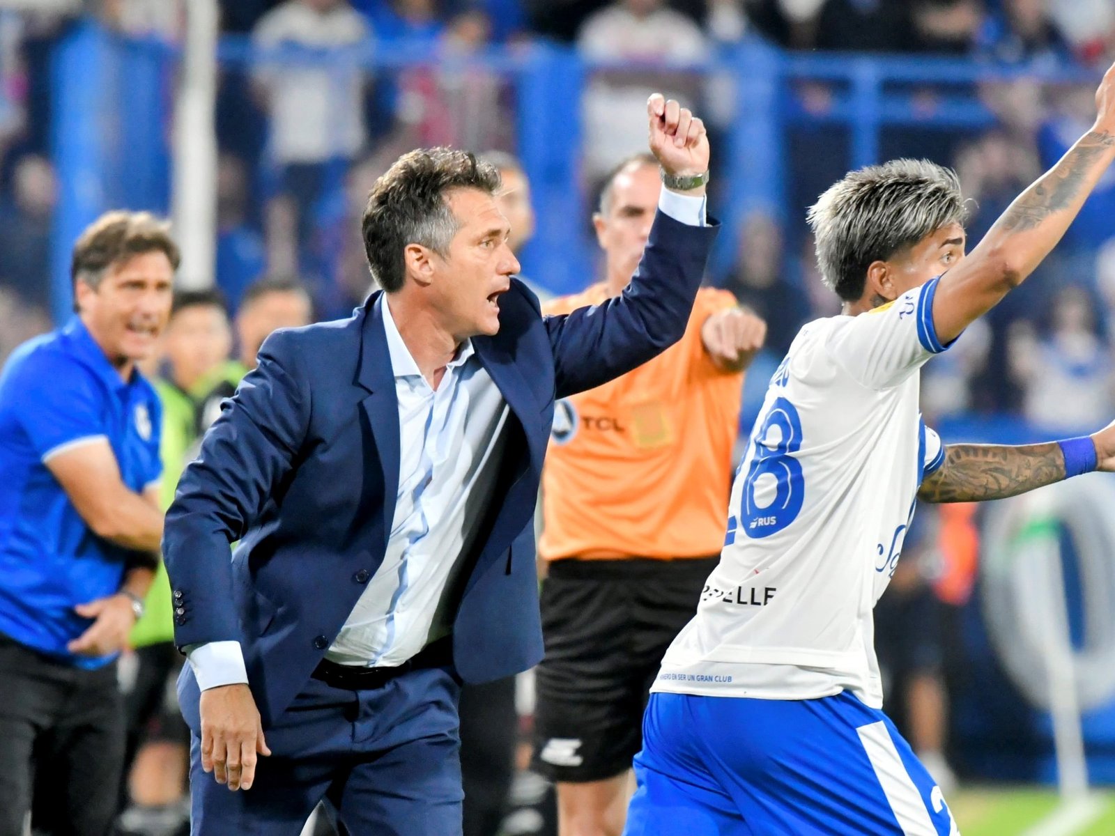 Vélez vs Sarmiento de Junín, por el Torneo Apertura 2025: minuto a minuto, en directo