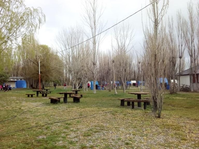 Violencia en un camping: formalizan investigación contra joven acusado de amenazas con arma de fuego