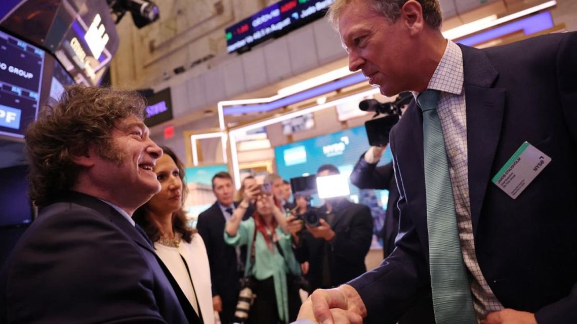 Volaron los activos argentinos en el exterior: los bonos subieron casi 4% y los ADR’s acompañan la suba