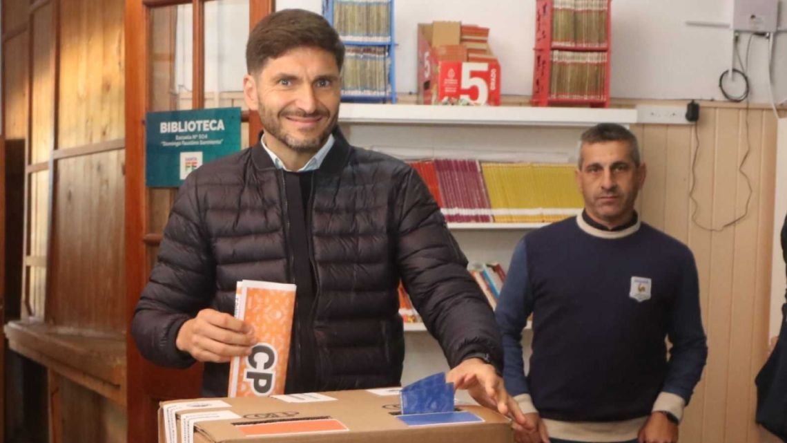 Votó Pullaro en Santa Fe: “Es la elección más trascendente de la provincia”