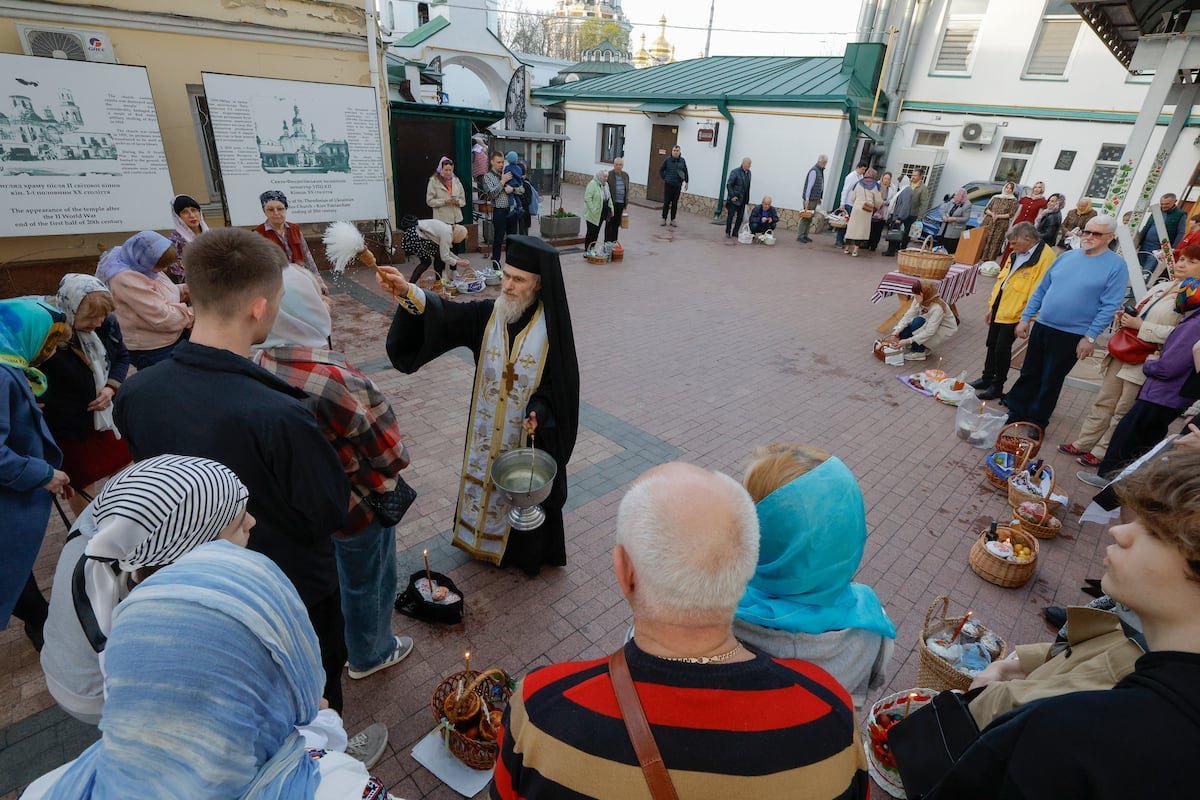 Zelenski acusa a Rusia de “intentos aislados de avanzar” durante la tregua de Pascua | Internacional