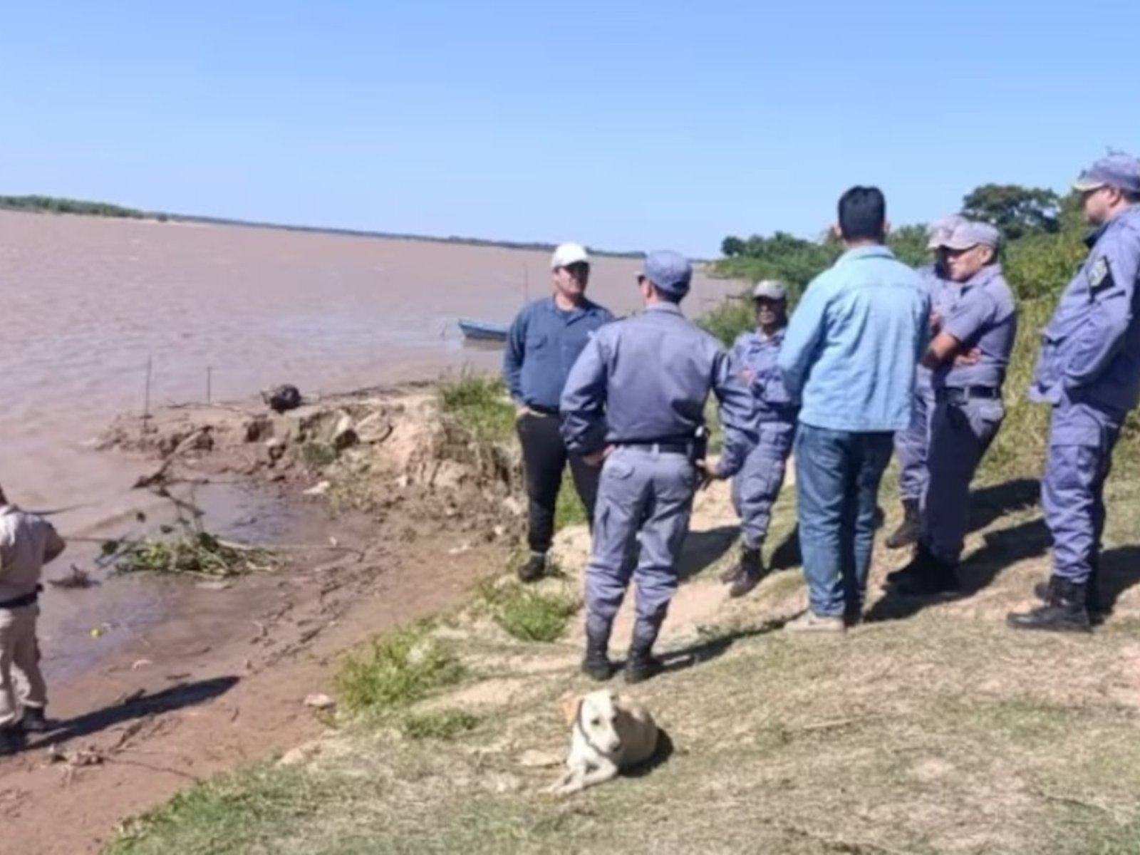 creen lo mataron con el remo de una canoa
