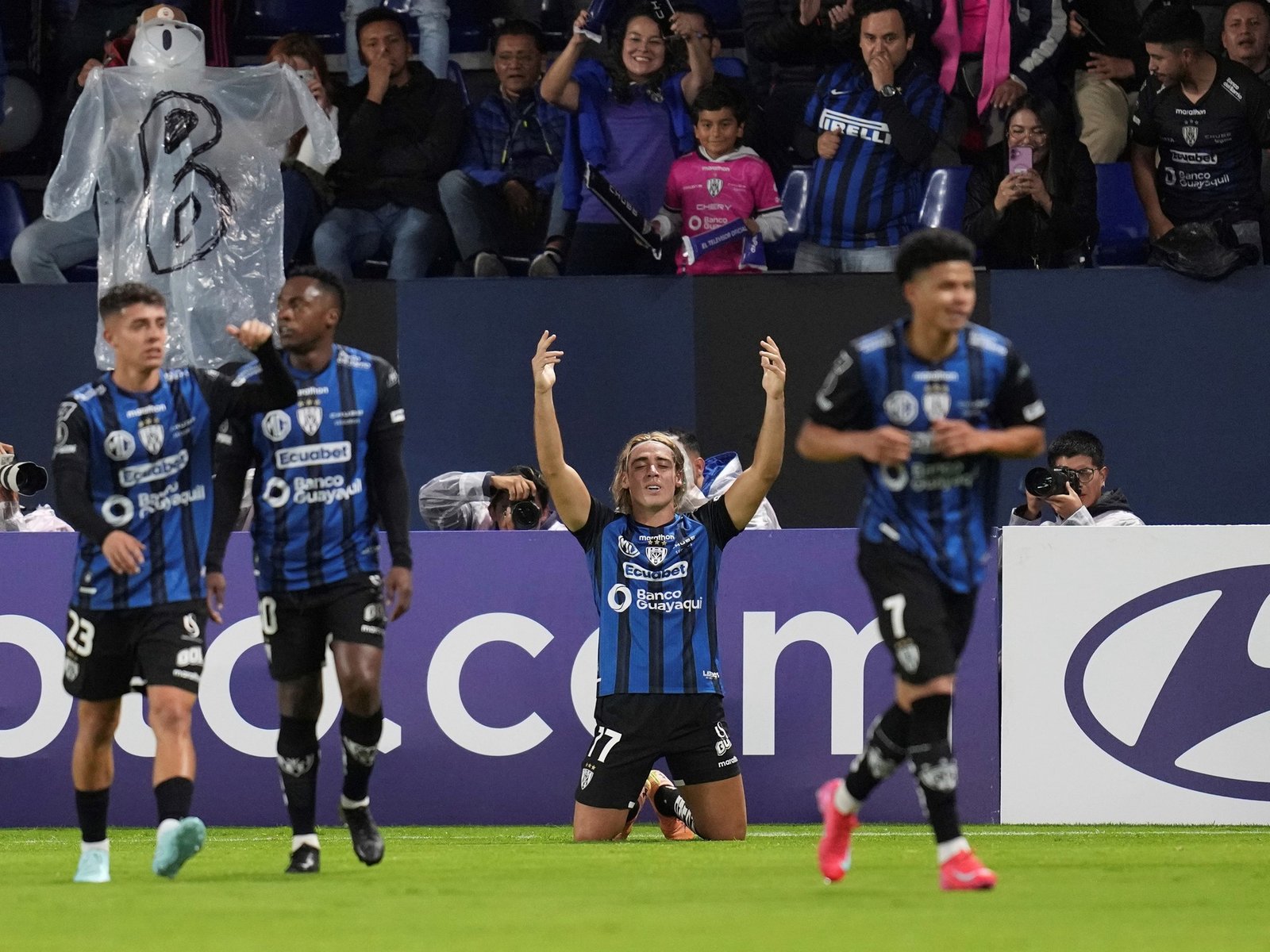 el argentino que escapó en micro de la guerra en Ucrania y le metió dos goles en seis minutos a River por la Libertadores