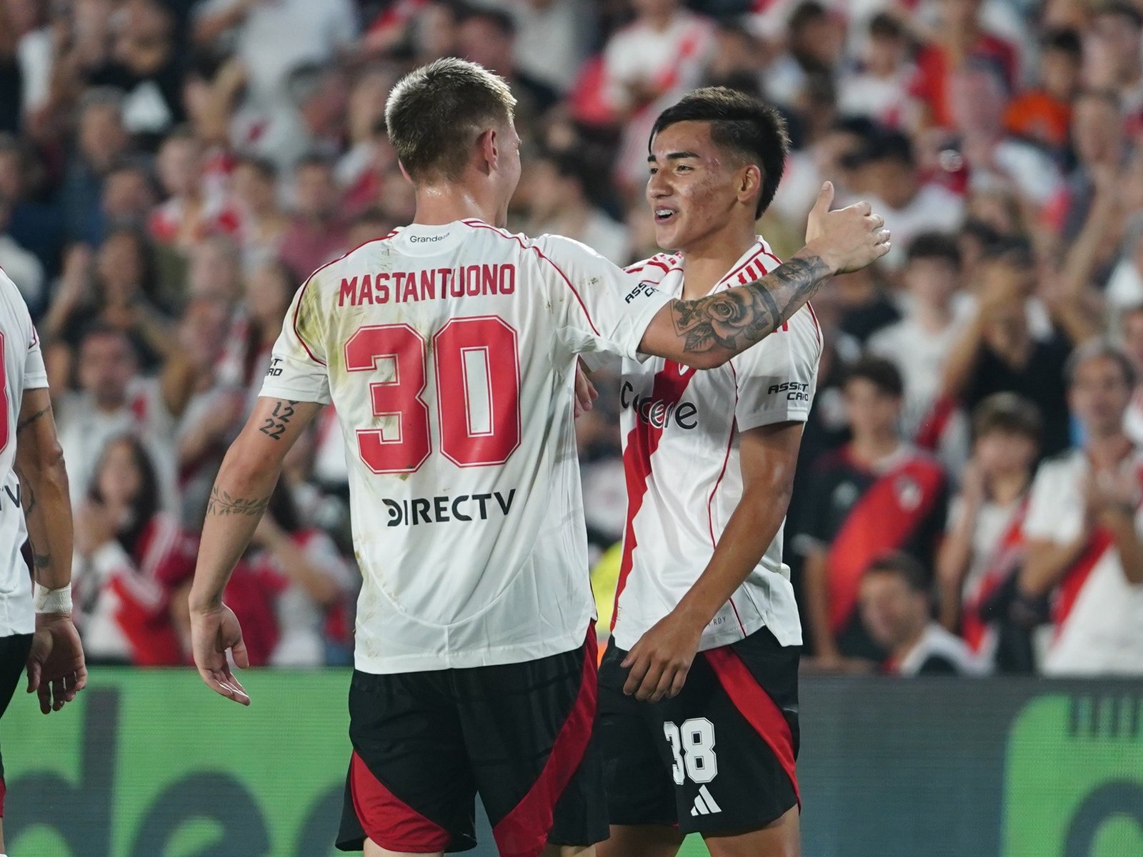 el debut de River y más Libertadores, Sudamericana, Atlético de Madrid vs Barcelona por Copa del Rey, Messi y más