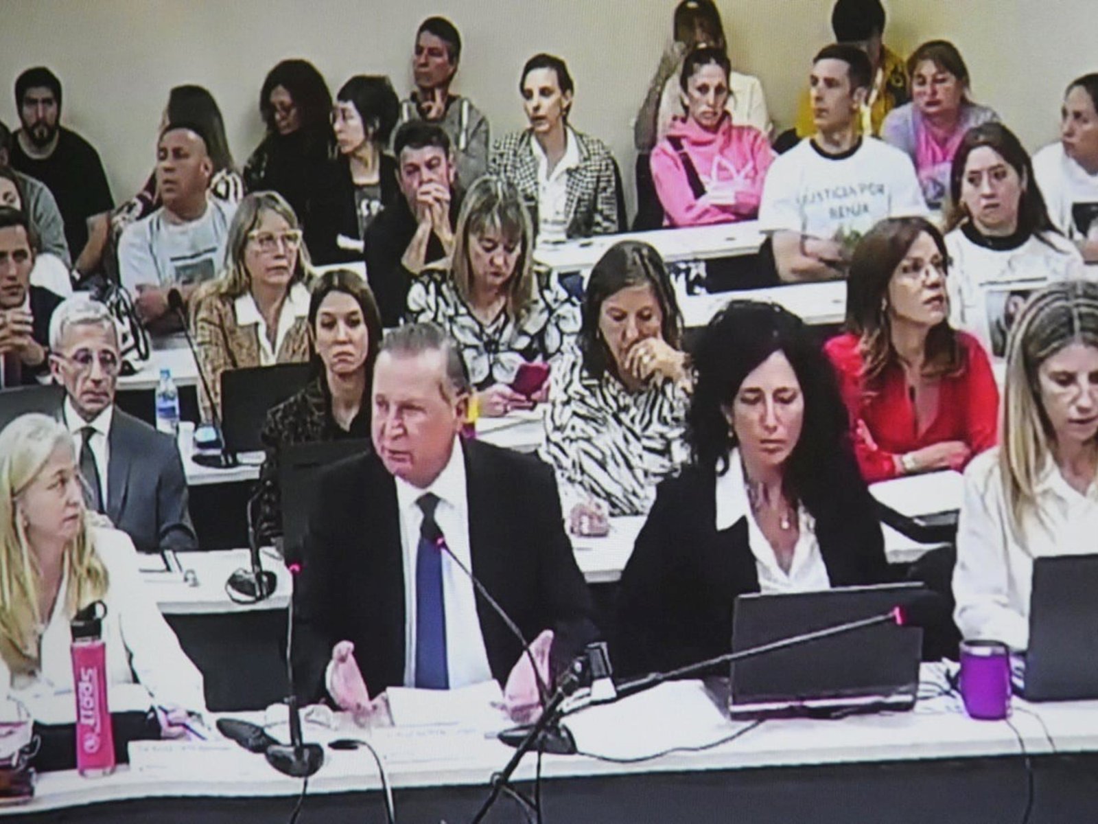 el fiscal apuntó a los ex funcionarios y dijo que podrían haber evitado la muerte de 3 bebés