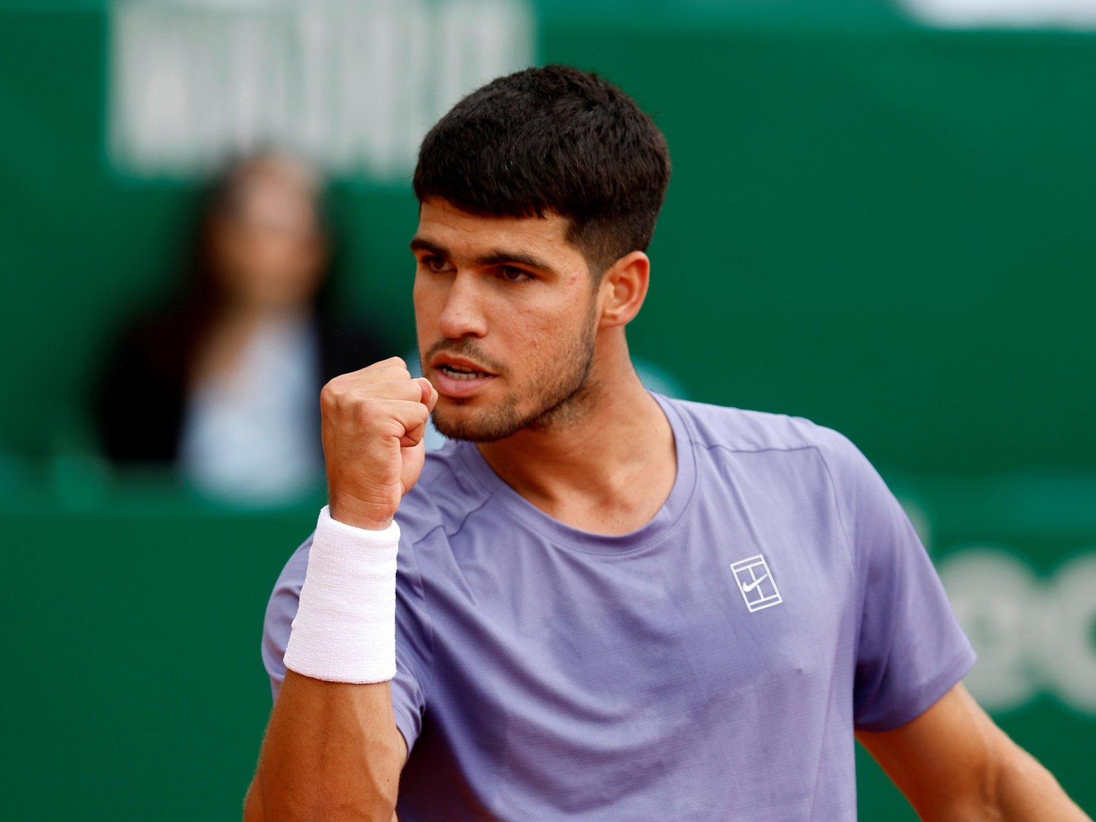 la curiosa bicicleta de De Miñaur a Dimitrov, Alcaraz y otra clase de supervivencia y el adiós al campeón Tsitsipas
