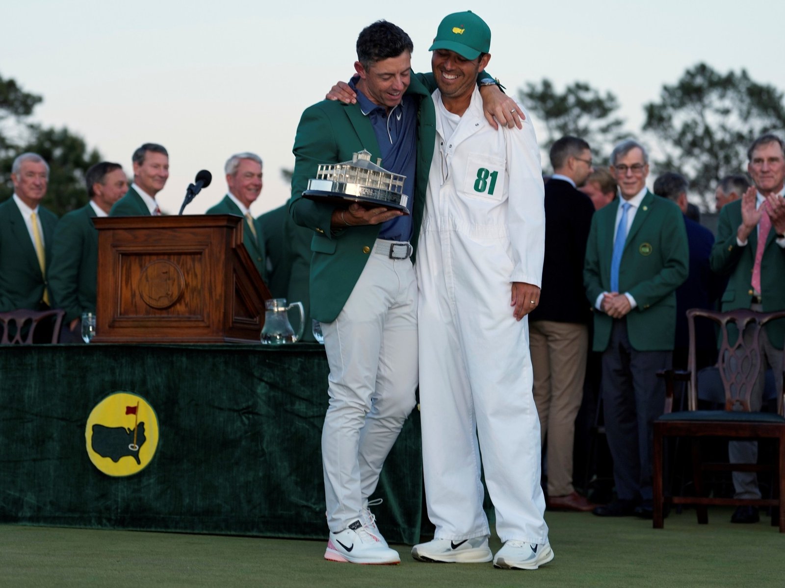la historia de Harry Diamond, el caddie de Rory McIlroy que gana más que un golfista profesional