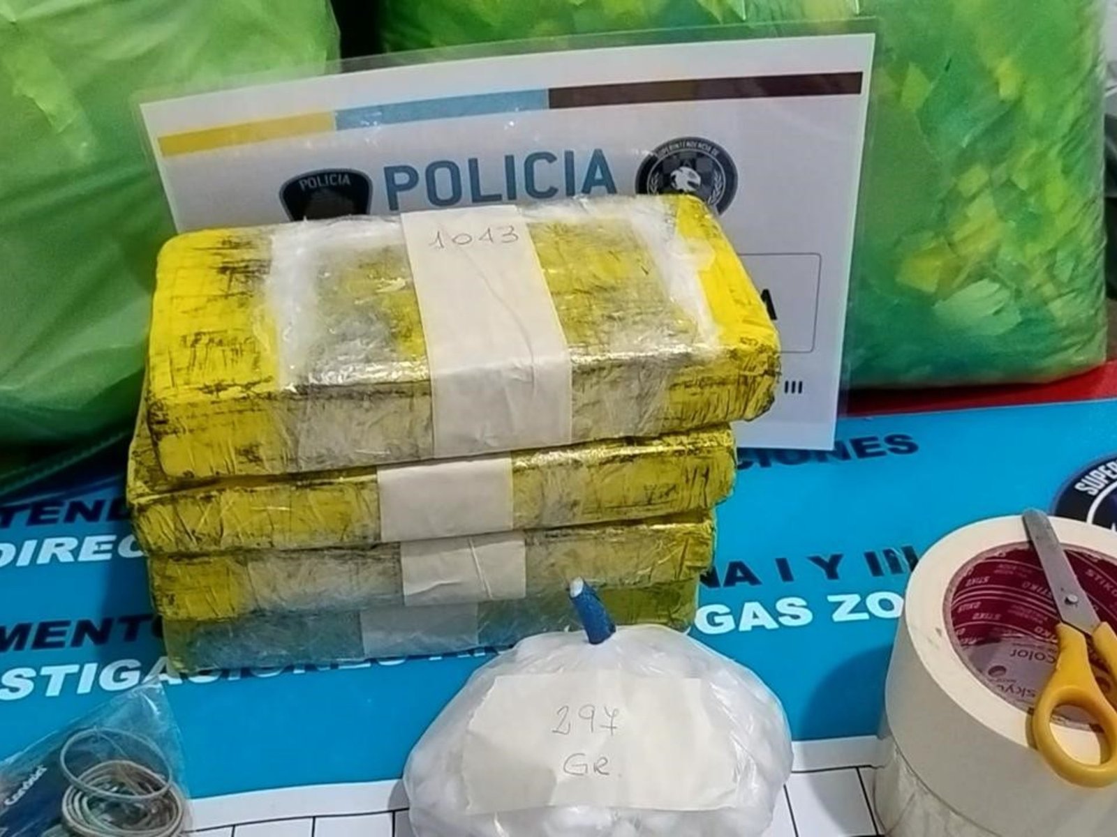 usaban envoltorios con el sello de un delfín