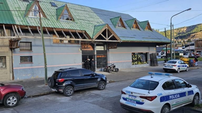 Allanan seis lugares por millonaria estafa: investigan a una escribanía y un comerciante