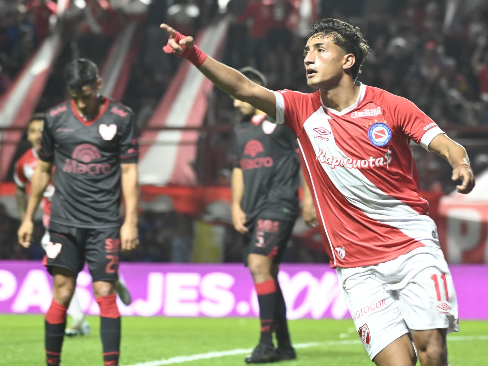 Argentinos le ganó a Instituto, se ilusiona con el Apertura y ahora espera a San Lorenzo por los cuartos de final