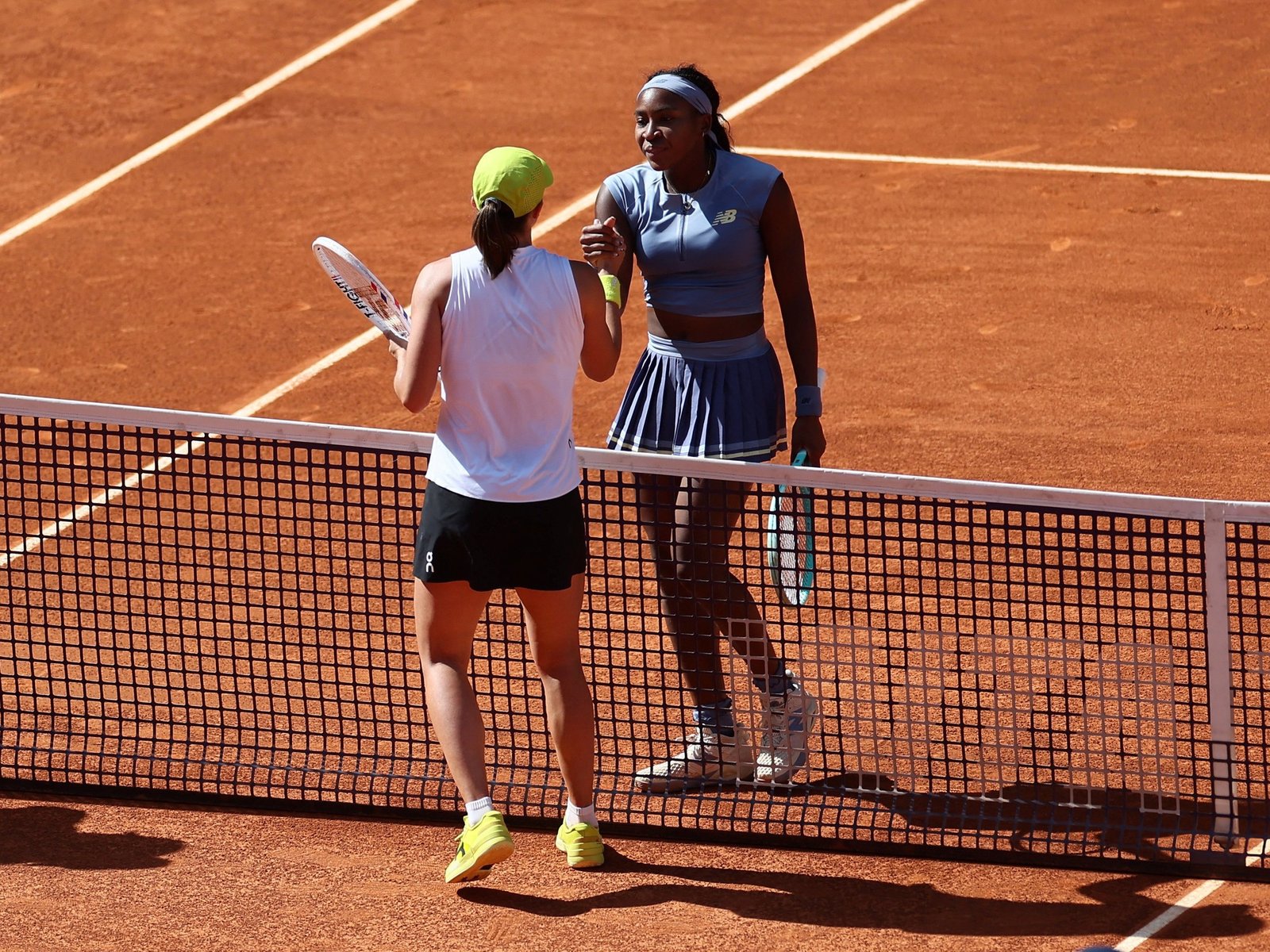 Coco Gauff apabulló a Iga Swiatek y la número 2 del mundo rompió en llanto en pleno partido y conmovió a la Caja Mágica de Madrid