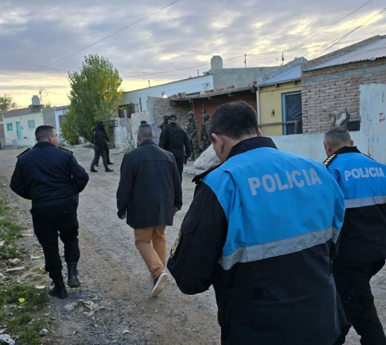 Desaparecido en Gaiman: canes especializados en búsqueda de restos humanos se sumarán a la búsqueda