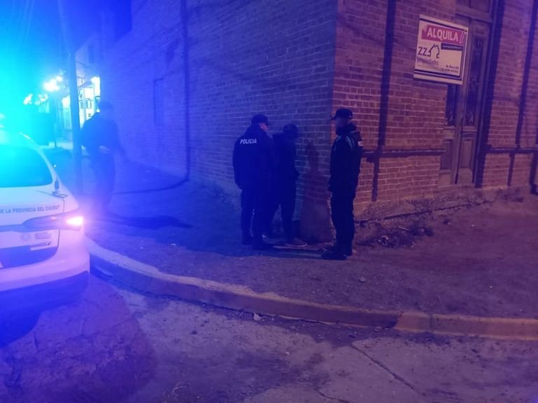 Detienen en Puerto Madryn a un hombre con inhibidor de alarmas