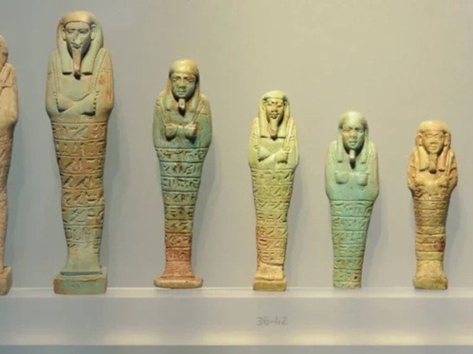 Egipto recuperó 20 piezas antiguas expuestas en una casa de subastas australiana
