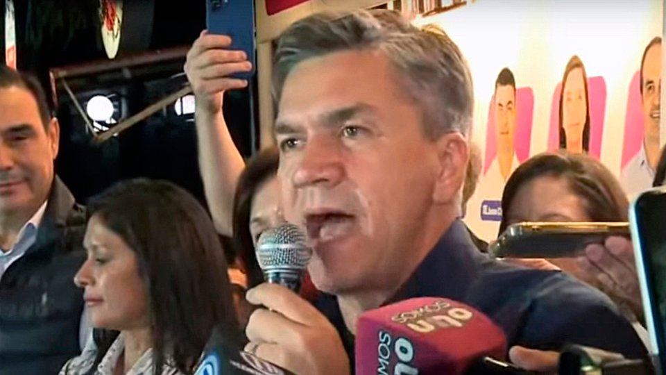 El gobernador Zdero festejó con los libertarios | En Chaco votó poco más del 51 % del padrón electoral 