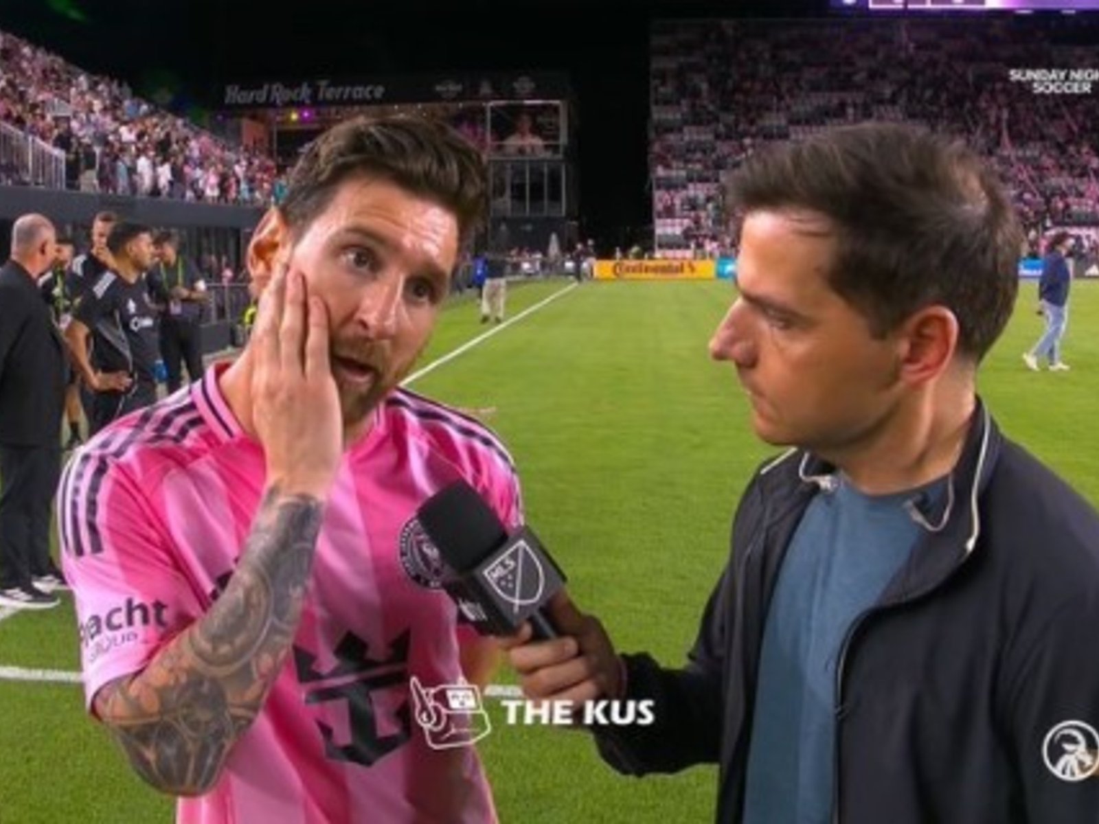 “El referí me dijo que no sabía la regla (del pase al arquero)”