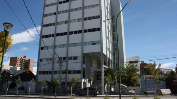 Empresario ofrece $100 millones para evitar juicio por intento de homicidio