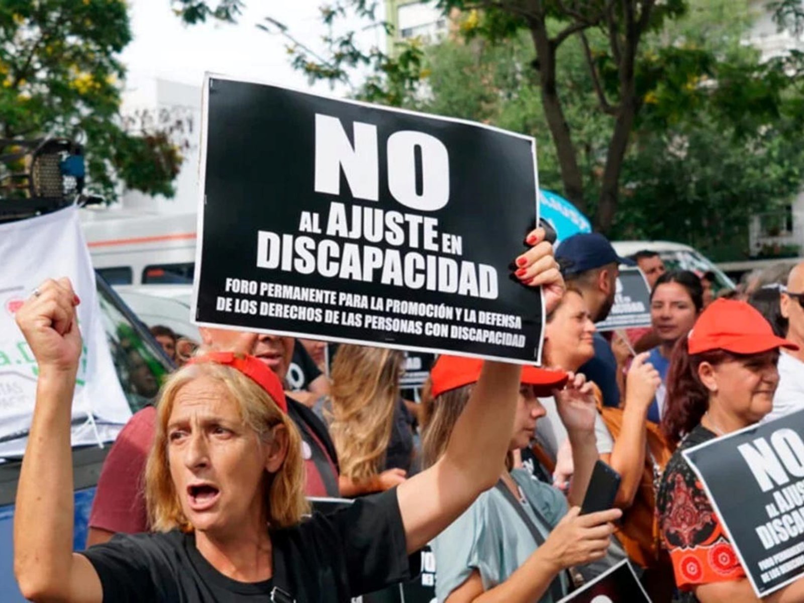 En el final de la campaña, la Ciudad anunció un subsidio para centros de atención a la discapacidad y le pegó a Nación