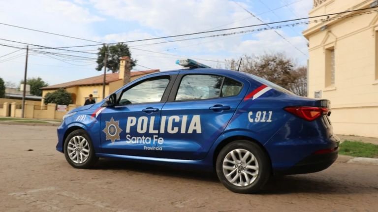Imputan a 13 policías y 4 civiles por un millonario fraude con combustibles en Rosario