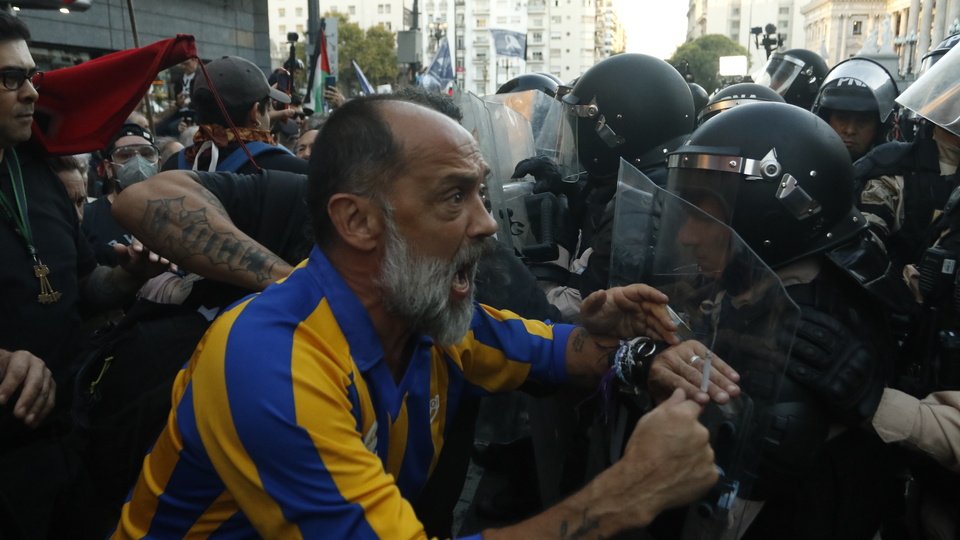 La Iglesia Católica pide diálogo y que cese  la represión a los jubilados | Declaración conjunta de la Comisión Nacional de Justicia y Paz y de la Comisión de Pastoral Social