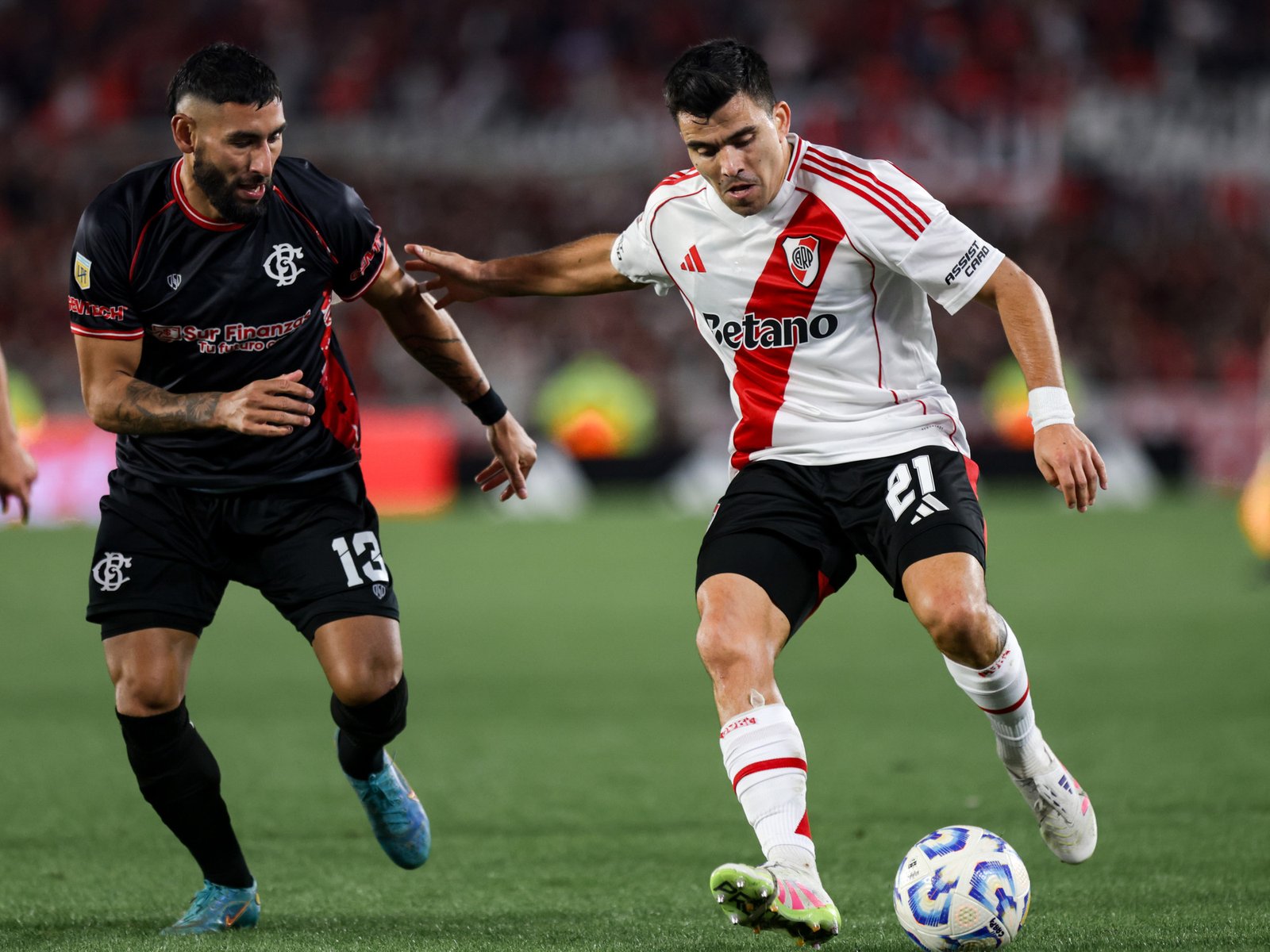 La Liga confirmó los días y horarios de los cruces por los cuartos de final del Torneo Apertura 2025