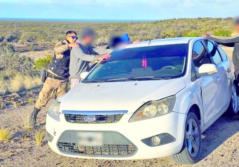 La Policía desarticuló una banda delictiva tras una intensa persecución en la Ruta 1