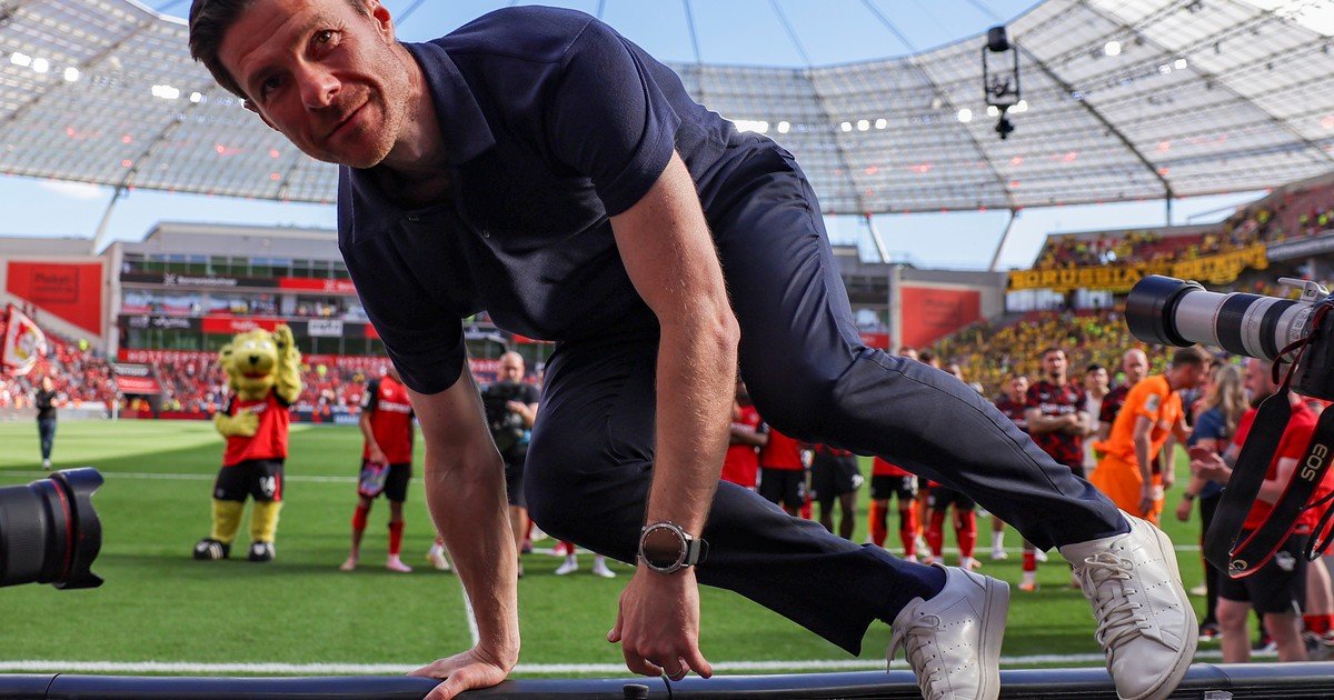 La amarga y a la vez emotiva despedida de Xabi Alonso del Bayer Leverkusen ¿antes de llegar al Real Madrid? :: Olé