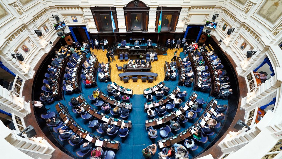 La legislatura bonaerense sancionó la reforma del calendario electoral 