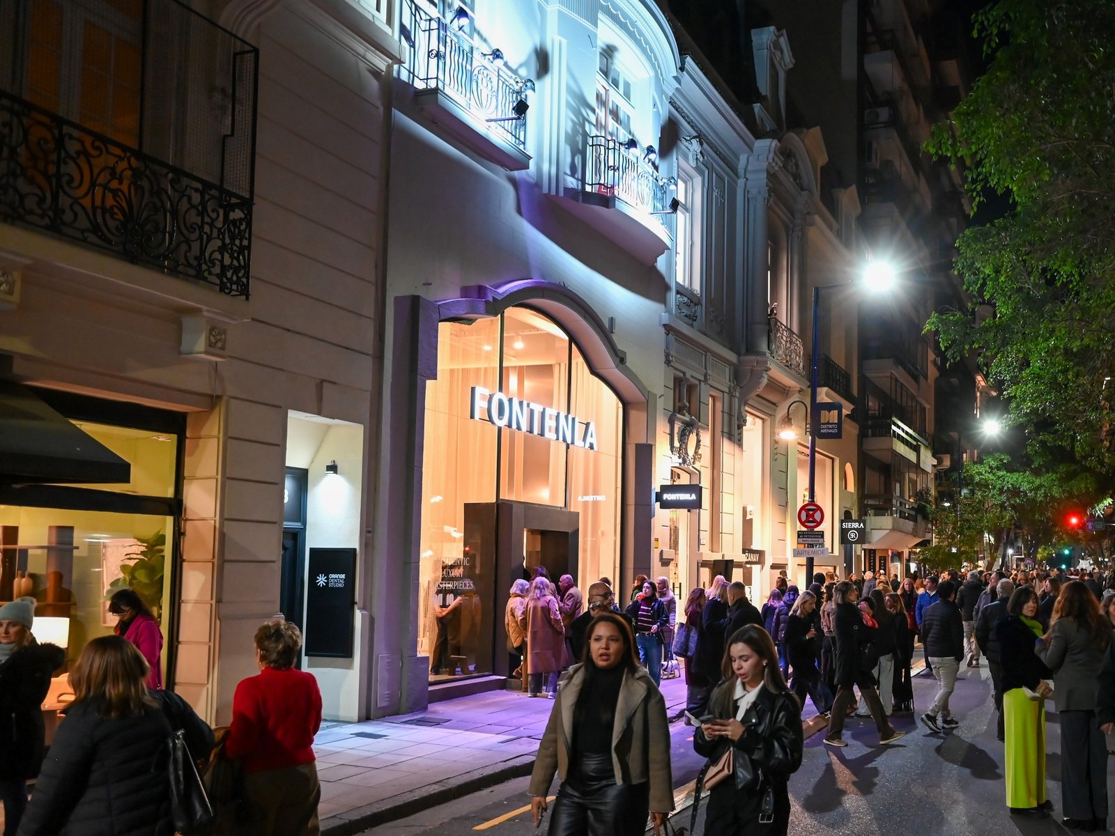 La noche que la calle Arenales fue una fiesta urbana del diseño