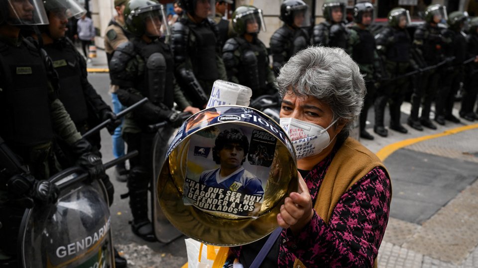 “Los jubilados hacen un reclamo justo” | El obispo de Posadas