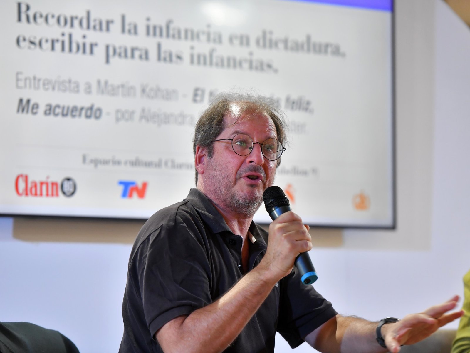 Martín Kohan presentó su primera novela infantil en el espacio cultural Clarín / Ñ