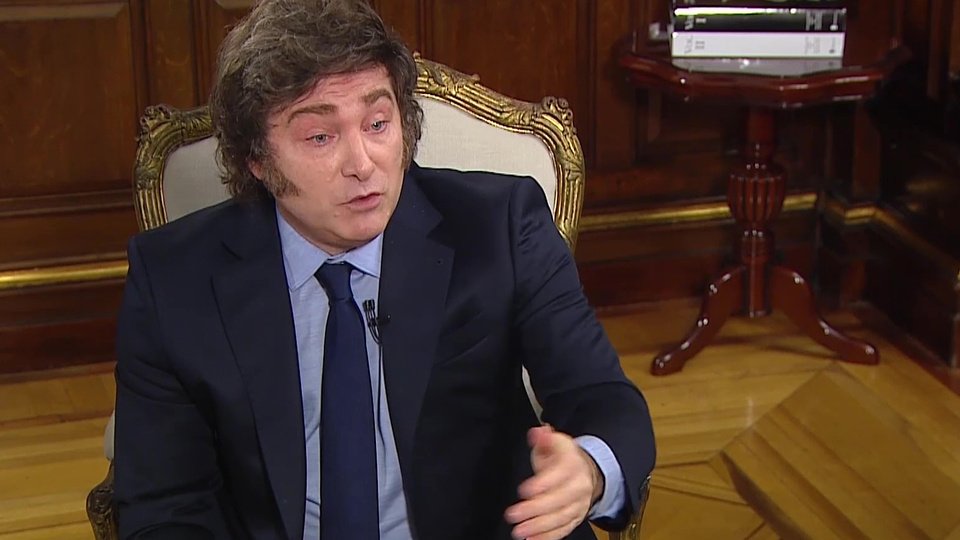 Milei volvió a la carga con el proyecto para conseguir los dólares de abajo del colchón | “Es como un blanqueo pero sin pago de impuestos”