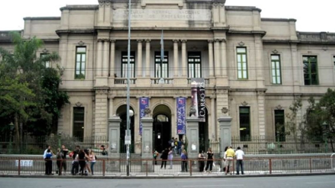 Por “la caída de la clase media” por primera vez se abre el Paicor en el colegio Alejandro Carbó