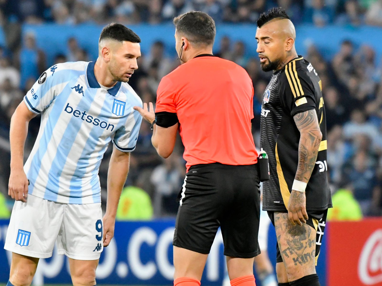 Racing aplastó a Colo Colo, se clasificó a los octavos de final de la Copa Libertadores y dejó atrás el mal trago de Platense