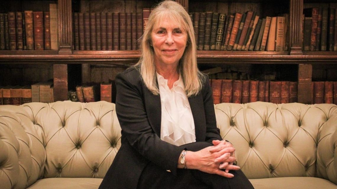 Rosalía Silvestre, la primera mujer en presidir el Colegio de Abogados de la Ciudad