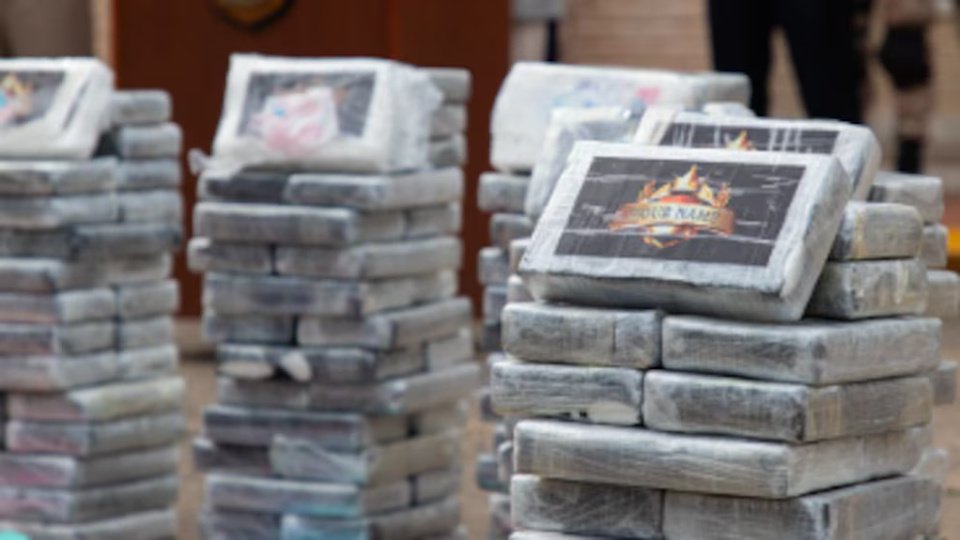 Secuestraron los celulares de los tripulantes del barco donde encontraron casi 500 kilos de cocaína | Ya son peritados 