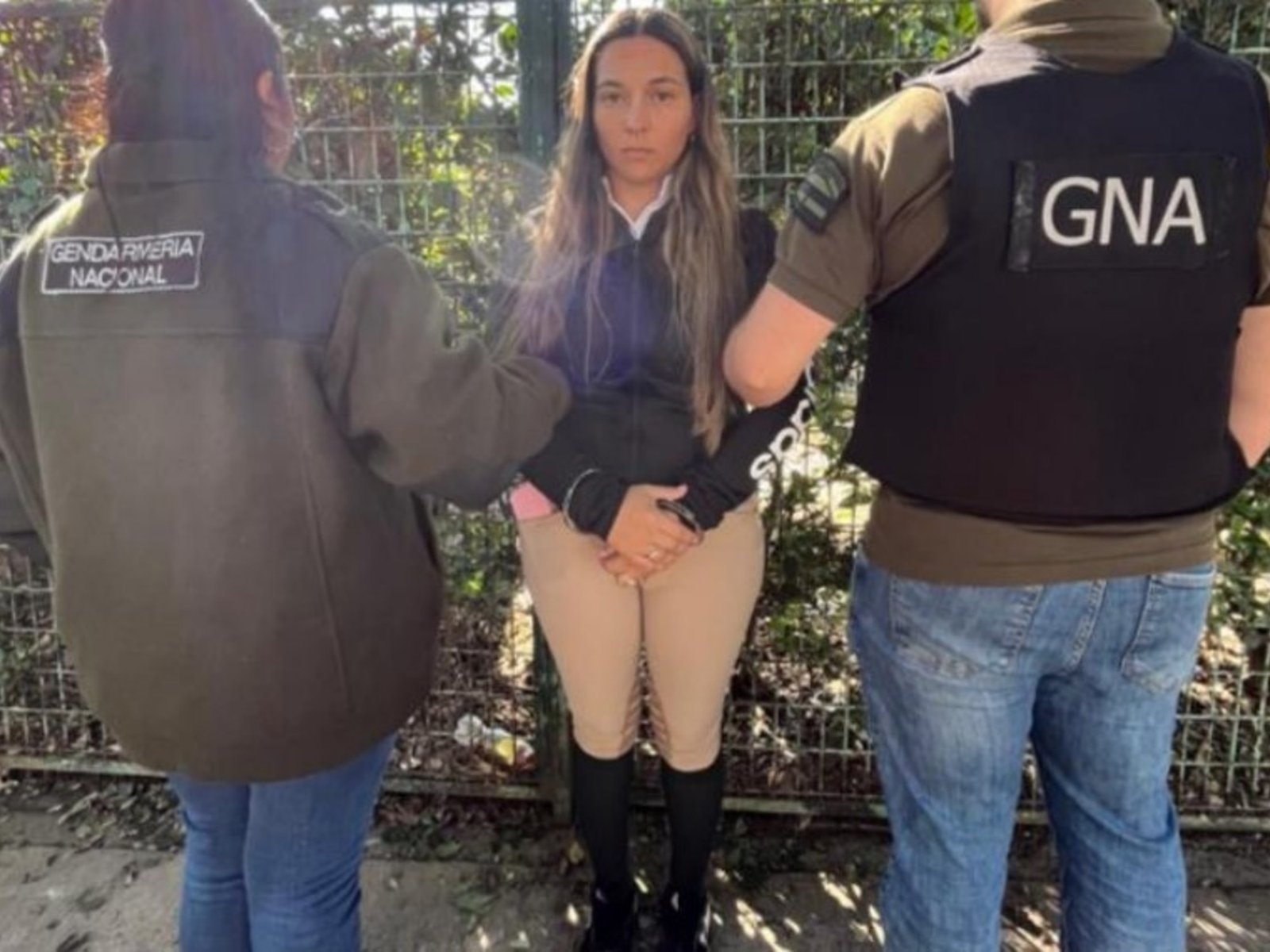 Tenía que estar presa en su casa en Córdoba, pero cayó en una competencia top de caballos en Belgrano