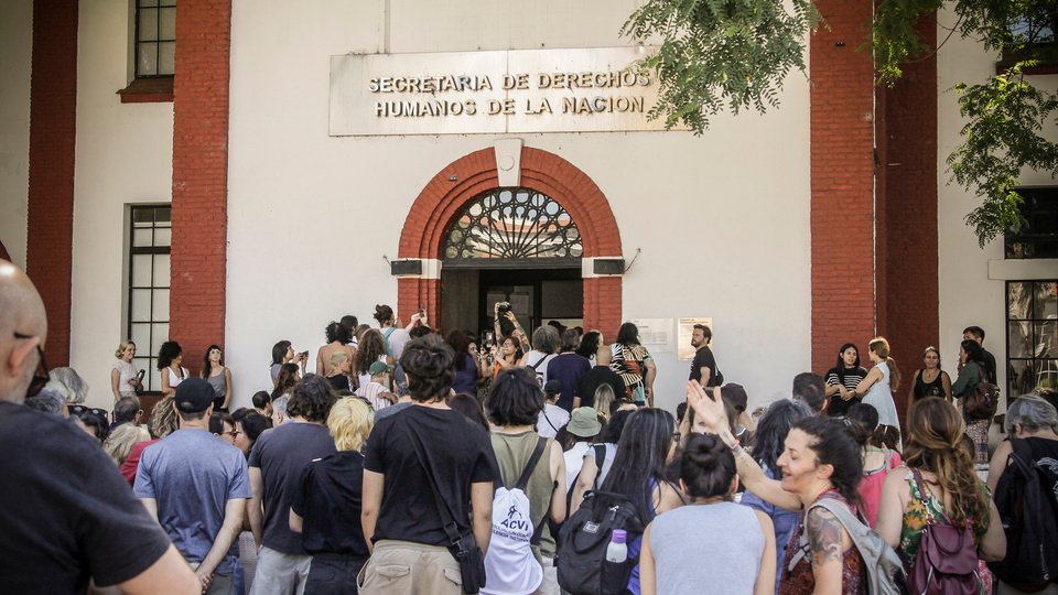 Un acto contra la degradación de la Secretaría de Derechos Humanos