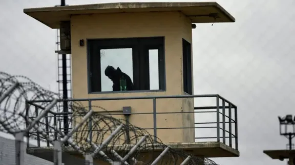 Un agente penitenciario fue detenido por ingresar celulares y droga a una cárcel