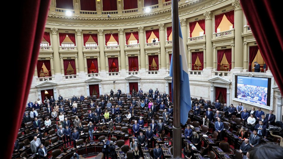 Una jugada de último momento para enterrar el criptogate en el Congreso | El oficialismo sacó del temario de la sesión en Diputados la constitución de la comisión de $Libra