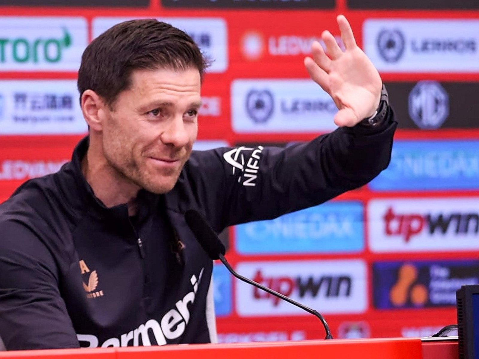 Xabi Alonso le dice adiós al Bayer Leverkusen y en Real Madrid ya lo señalan como el sucesor de Carlo Ancelotti