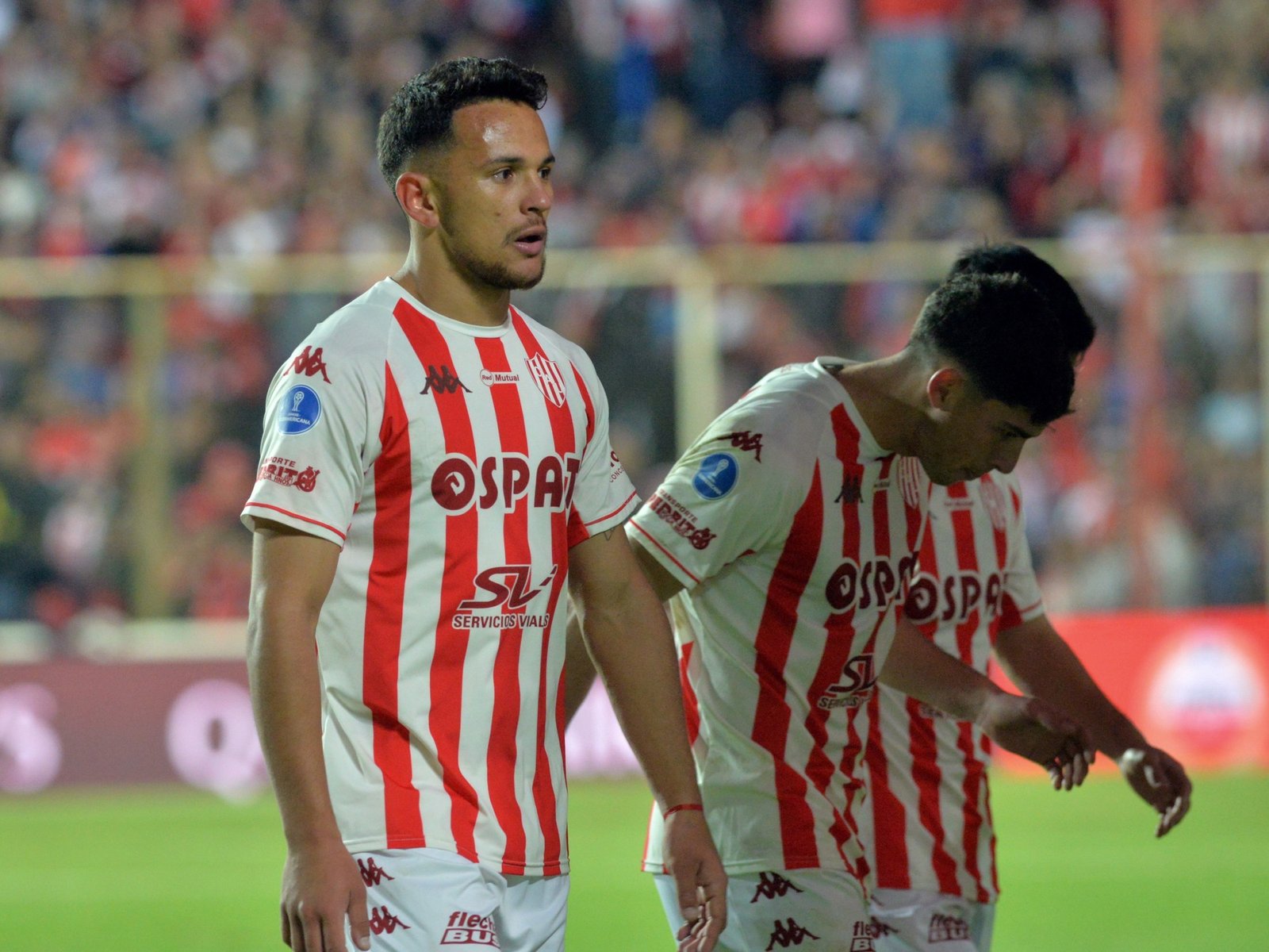 con uno menos, aguantó a Cruzeiro en Belo Horizonte