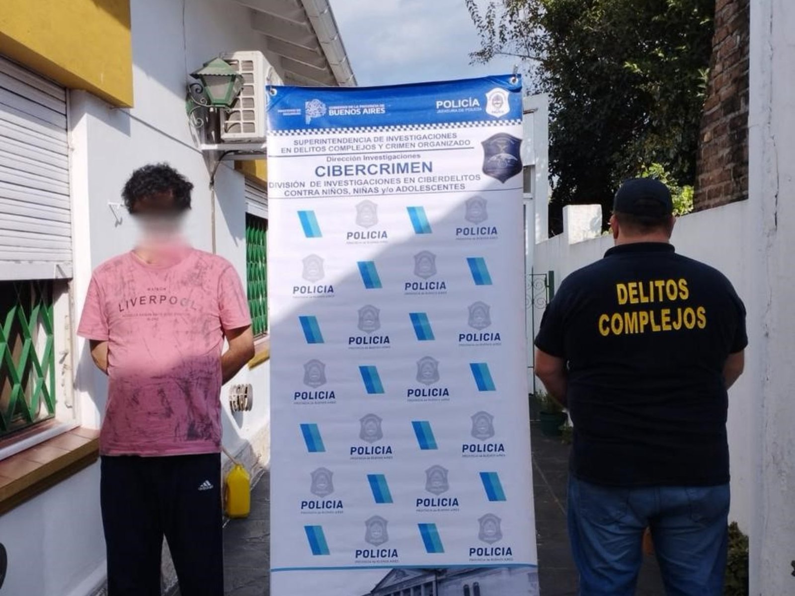distribuía 80 mil videos de pedofilia por día y le encontraron un tutorial para captar a las víctimas