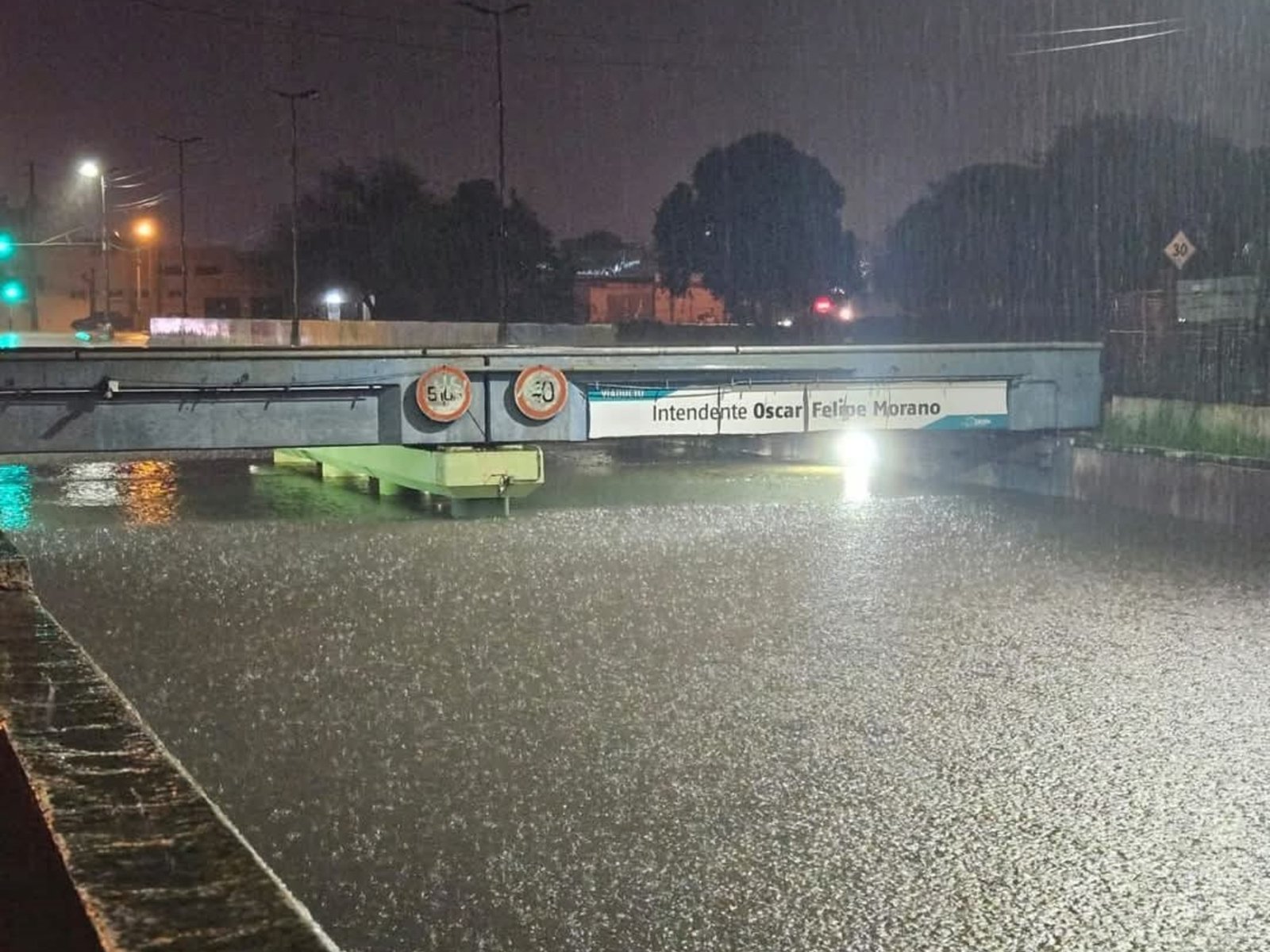 dramáticas imágenes en Zárate y un pronóstico complicado de más agua
