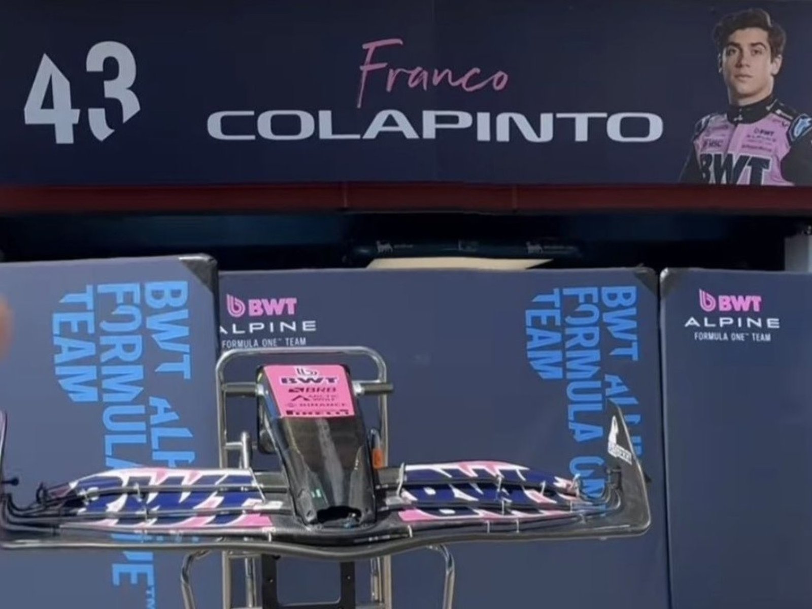 número 43 y sala ‘quirúrgica’