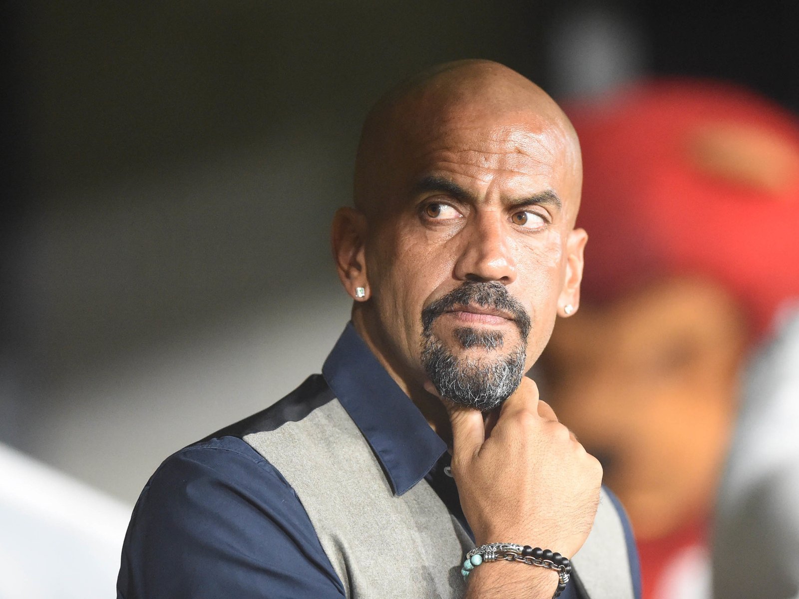 tuvo que negar la salida del DT Eduardo Domínguez ante el rumor de Boca
