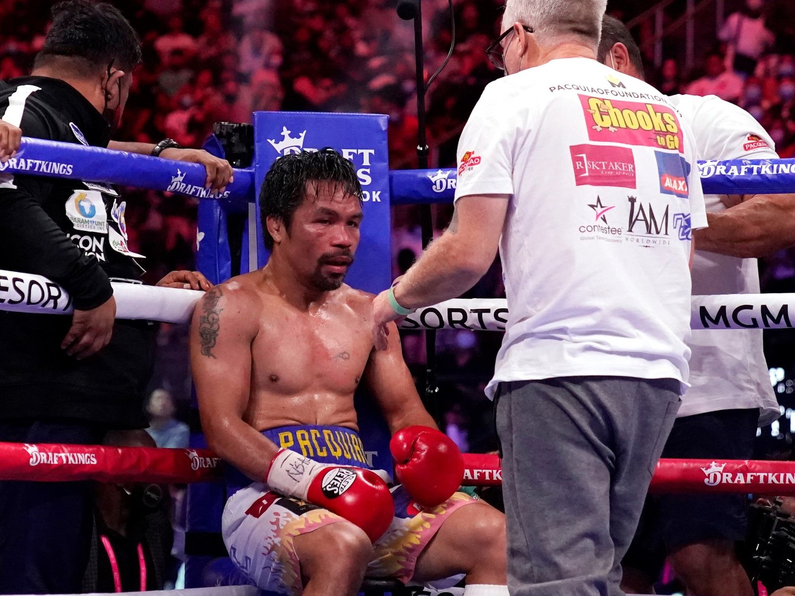 volver a boxear tras casi cuatro años y hacerlo en una pelea por el título mundial